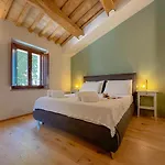 Villa In The Sibillini Mountains, Pool & Privacy By Host Hero *