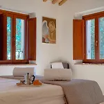In The Sibillini Mountains, Pool & Privacy By Host Hero Villa
