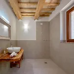In The Sibillini Mountains, Pool & Privacy By Host Hero *
