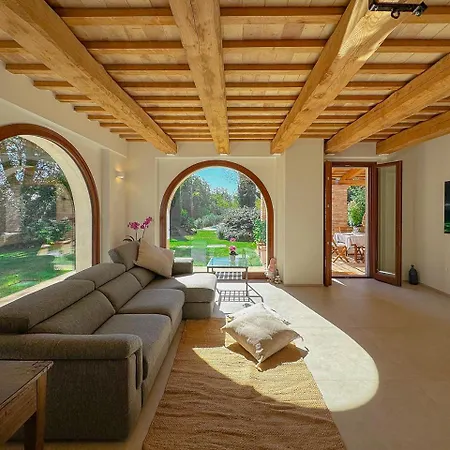 In The Sibillini Mountains, Pool & Privacy By Host Hero *