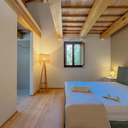 Villa In The Sibillini Mountains, Pool & Privacy By Host Hero Sant'Angelo in Pontano