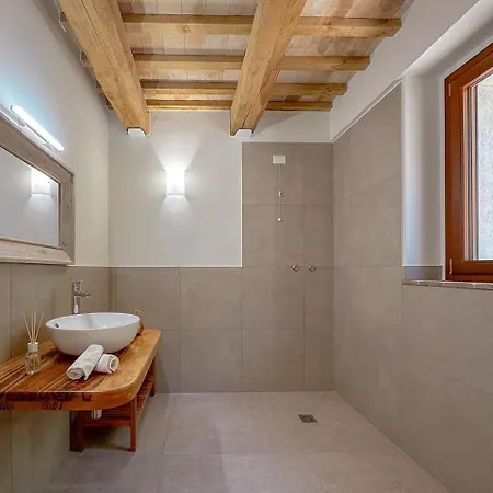 In The Sibillini Mountains, Pool & Privacy By Host Hero *