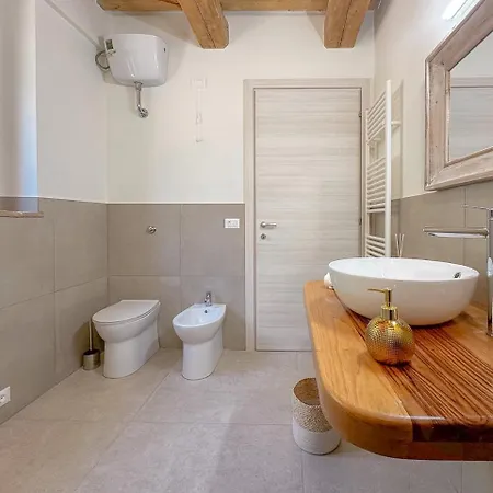 In The Sibillini Mountains, Pool & Privacy By Host Hero Villa *