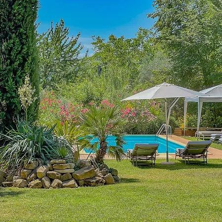 In The Sibillini Mountains, Pool & Privacy By Host Hero *