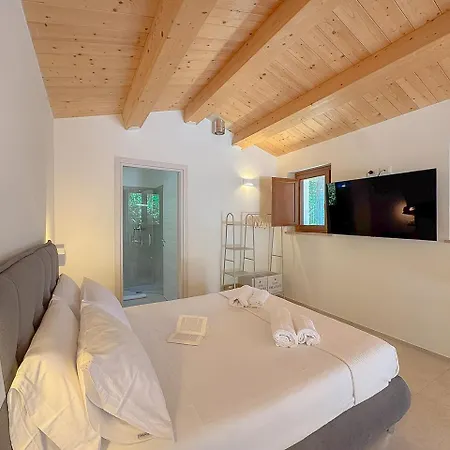 In The Sibillini Mountains, Pool & Privacy By Host Hero Willa *