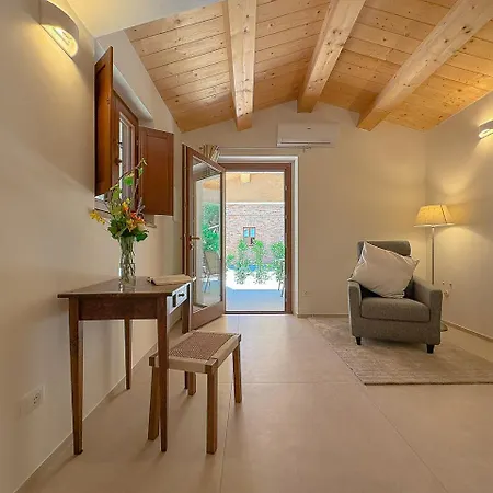 Willa In The Sibillini Mountains, Pool & Privacy By Host Hero Sant'Angelo in Pontano