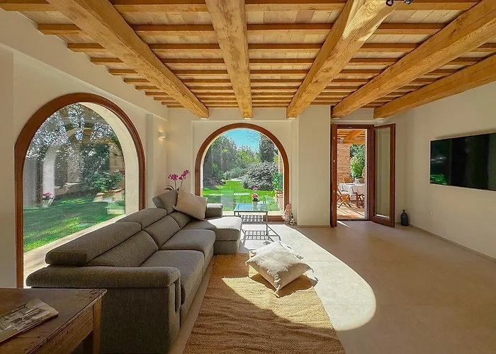 In The Sibillini Mountains, Pool & Privacy By Host Hero *